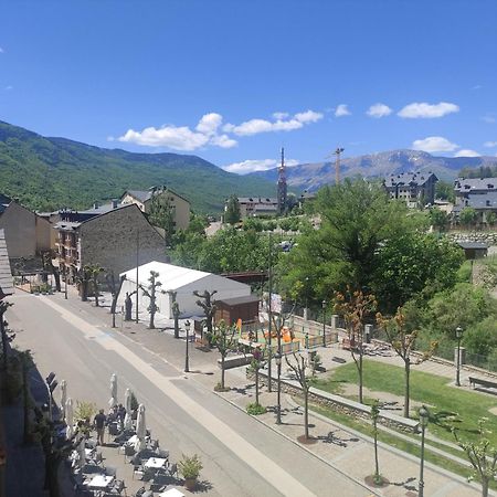 Apartamentos Casa Roldan I Benasque Kültér fotó