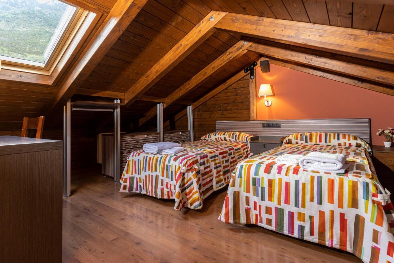 Apartamentos Casa Roldan I Benasque Kültér fotó