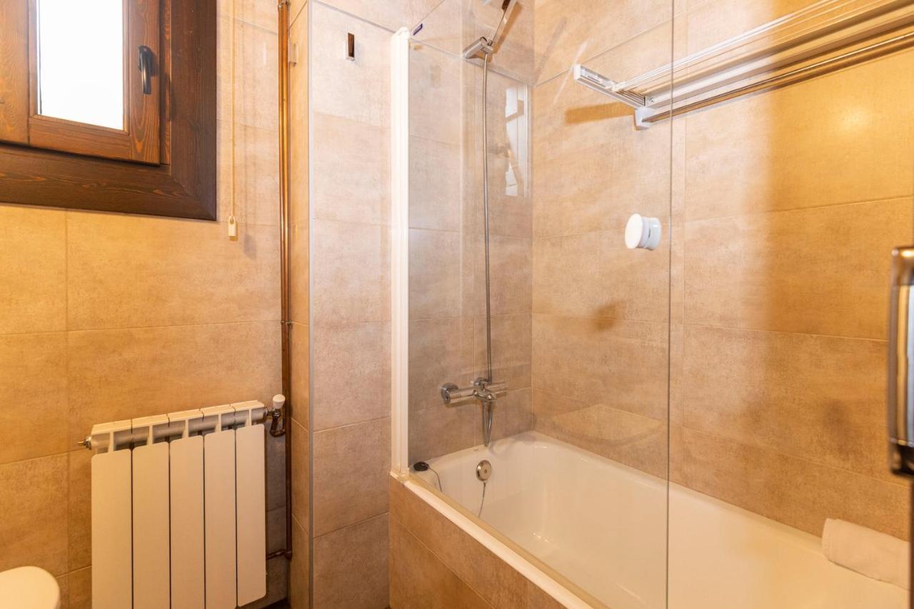 Apartamentos Casa Roldan I Benasque Kültér fotó